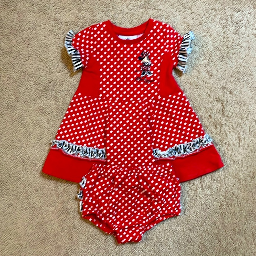 Adorable Disney Parks Baby Girl Minnie Mouse dress, 6 mo., very gently used.